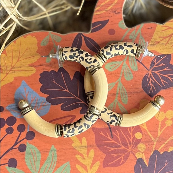 Earrings each pair sold separately all styles, shapes, colors and sizes - Picture 2 of 16